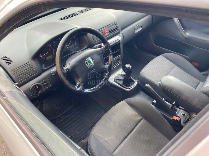 Škoda Octavia 1.9Tdi Resta yling
