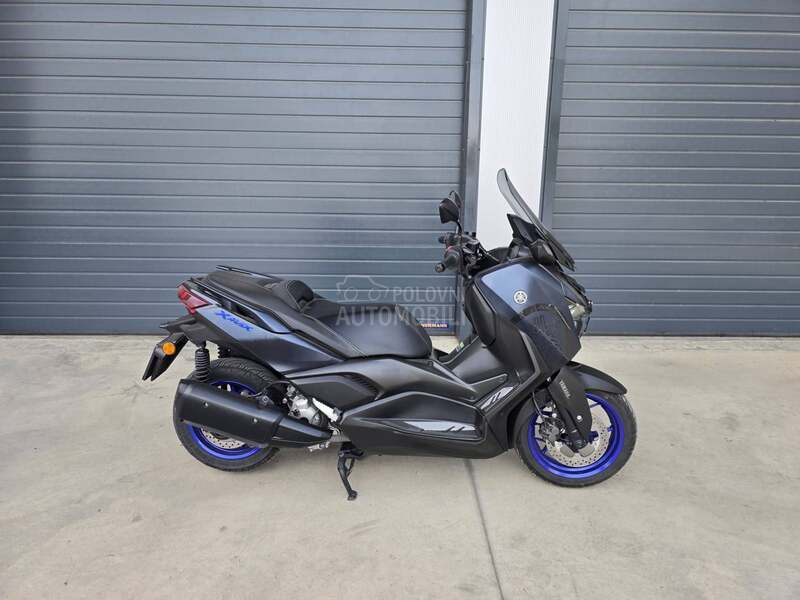 Yamaha X MAX