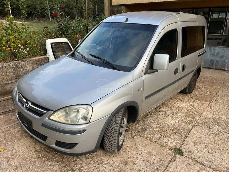 Opel Combo 1.7 dti 2004. god. -  kompletan auto u delovima