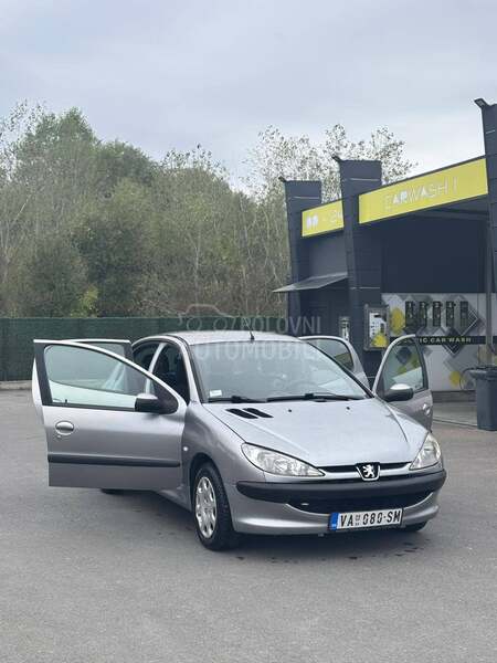 Peugeot 206 