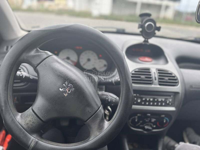 Peugeot 206 
