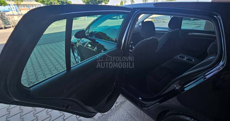 Volkswagen Golf 7 1.4 TSI LOUNGE