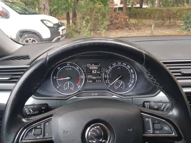 Škoda Superb 2.0 TDI DSG