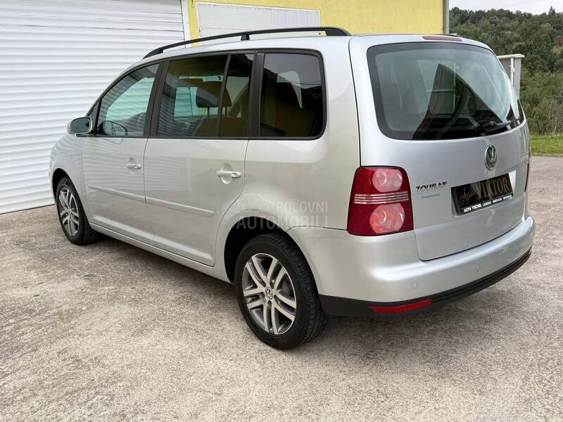 Volkswagen Touran R E Z E R V I S A N