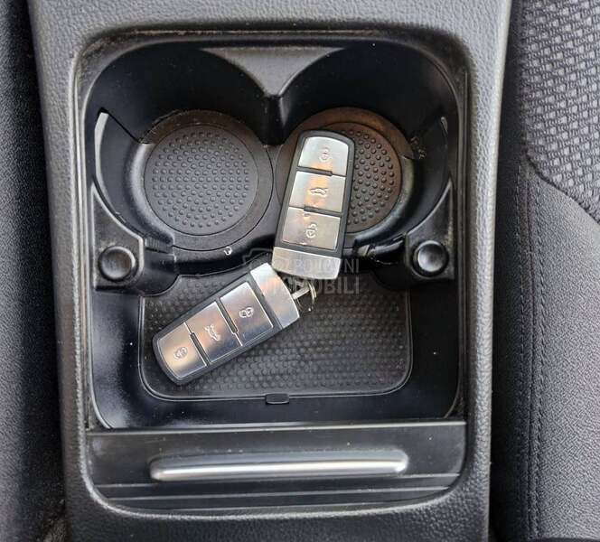 Volkswagen Passat B6 1.6 TDI  - R Line
