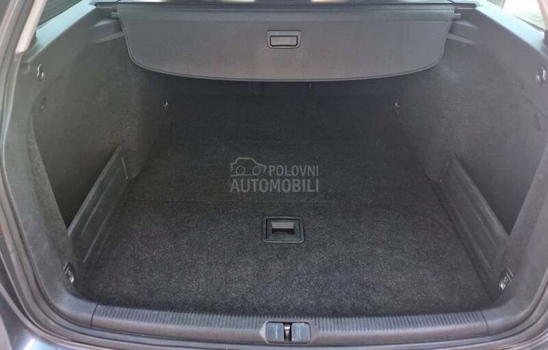 Volkswagen Passat B6 1.6 TDI  - R Line