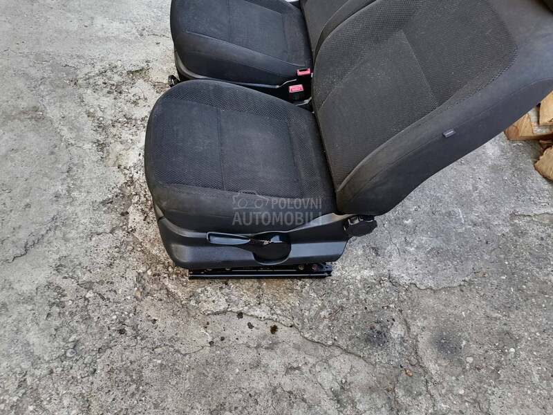 za škodu  Fabiju