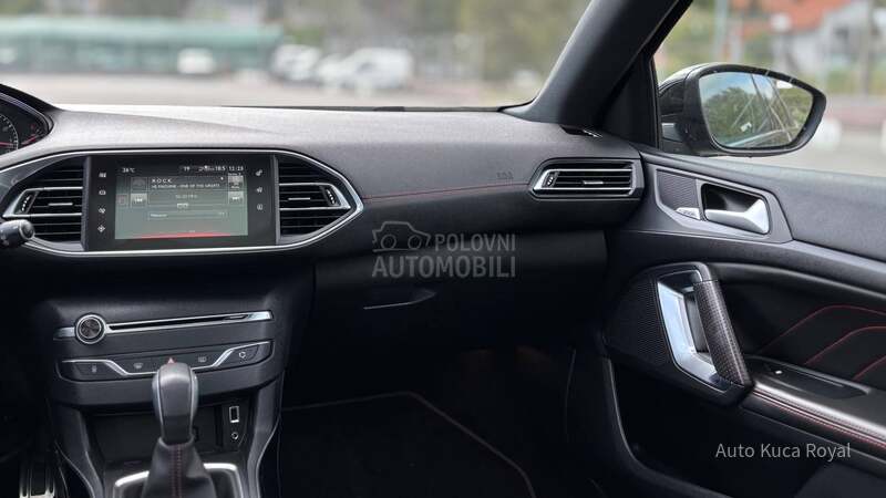 Peugeot 308 1.2i/GT-LINE/CH/