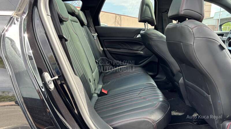 Peugeot 308 1.2i/GT-LINE/CH/
