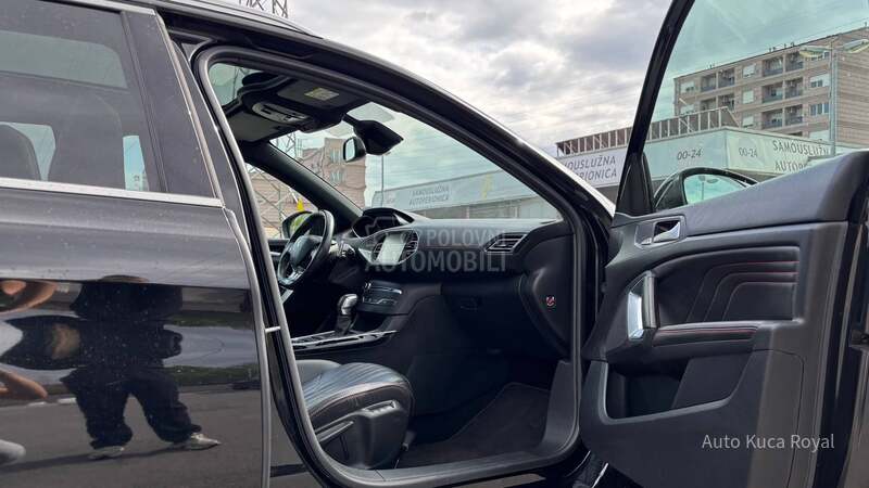Peugeot 308 1.2i/GT-LINE/CH/