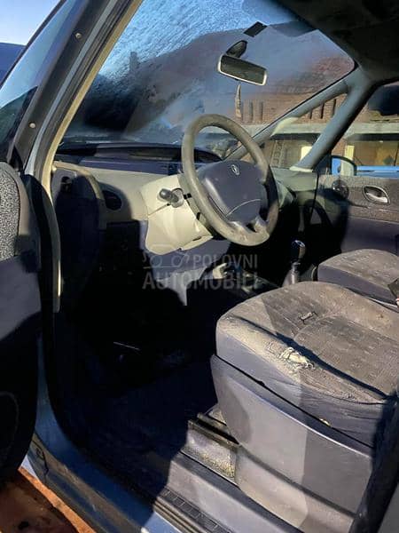 Renault Espace 1.9 DCI