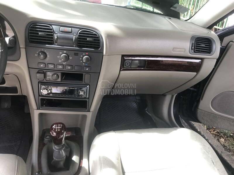 Volvo V40 1.8