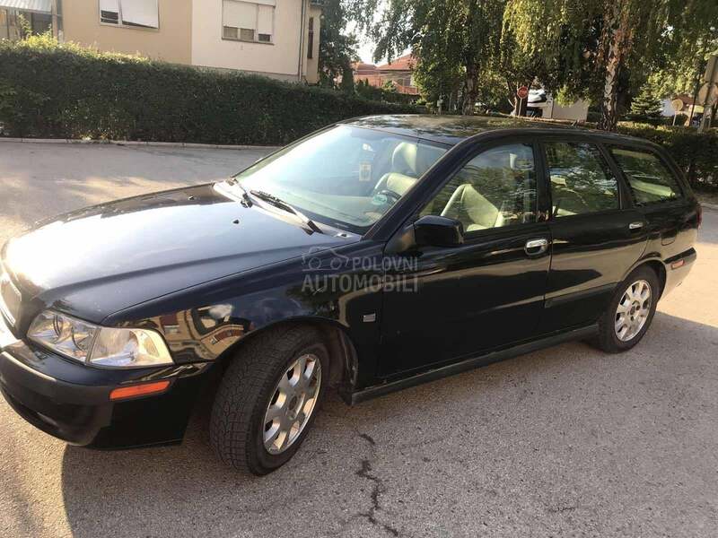 Volvo V40 1.8