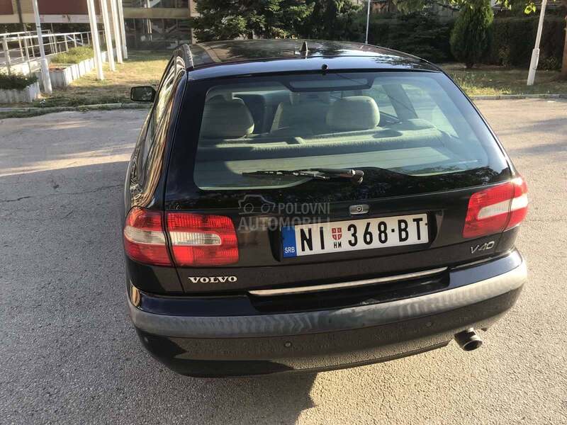 Volvo V40 1.8