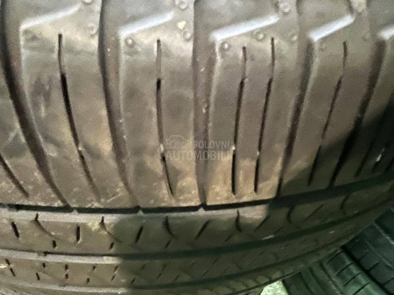 Pirelli 275/40 R22 Sve sezone