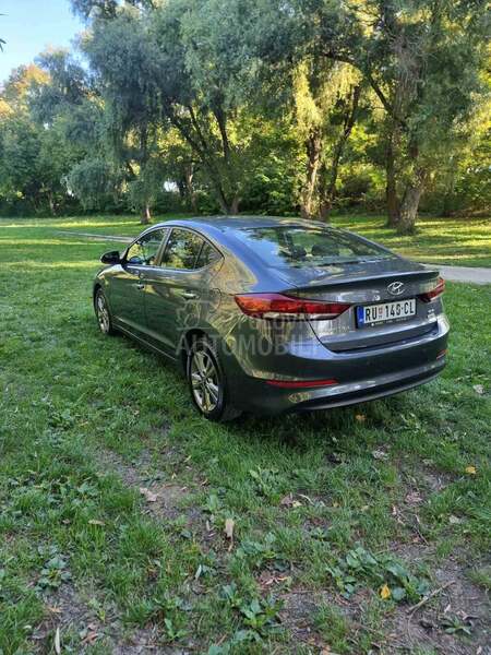 Hyundai Elantra GLS