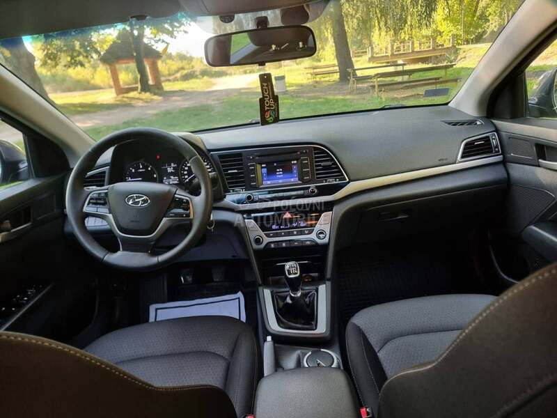 Hyundai Elantra GLS