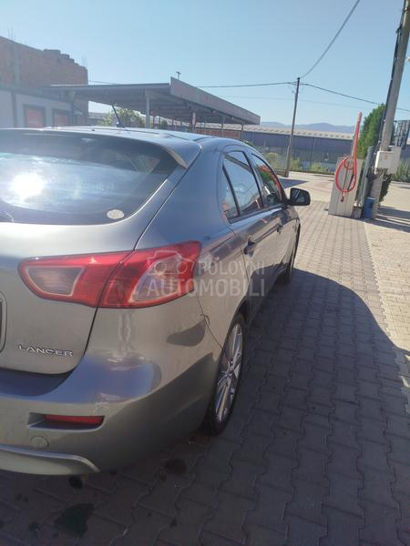 Mitsubishi Lancer 1.6