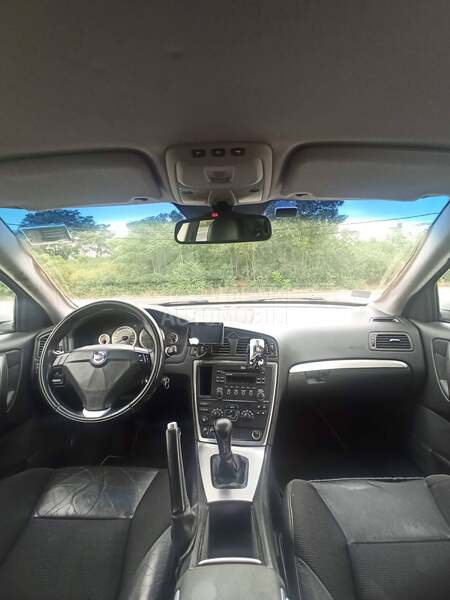 Volvo S60 2.4 D5