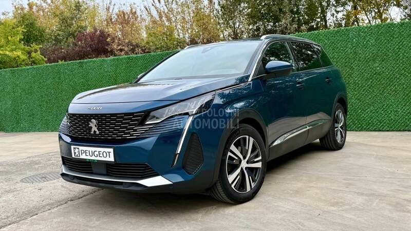 Peugeot 5008 1.5 blue Allure NOV