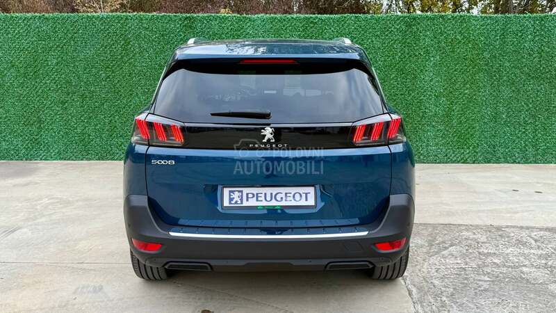 Peugeot 5008 1.5 blue Allure NOV