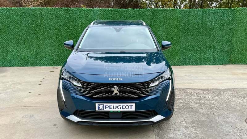 Peugeot 5008 1.5 blue Allure NOV