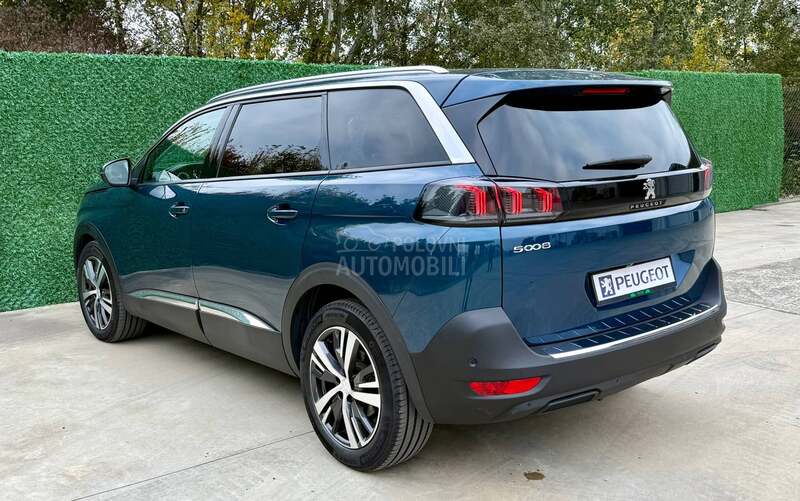 Peugeot 5008 1.5 blue Allure NOV