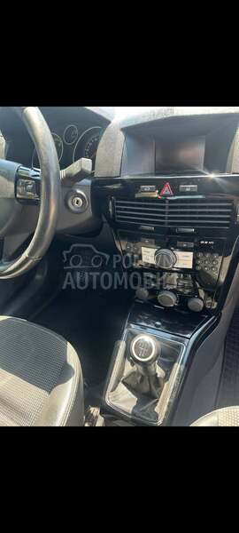 Opel Astra H 