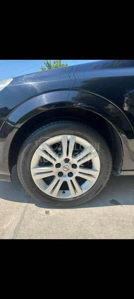 Opel Astra H 