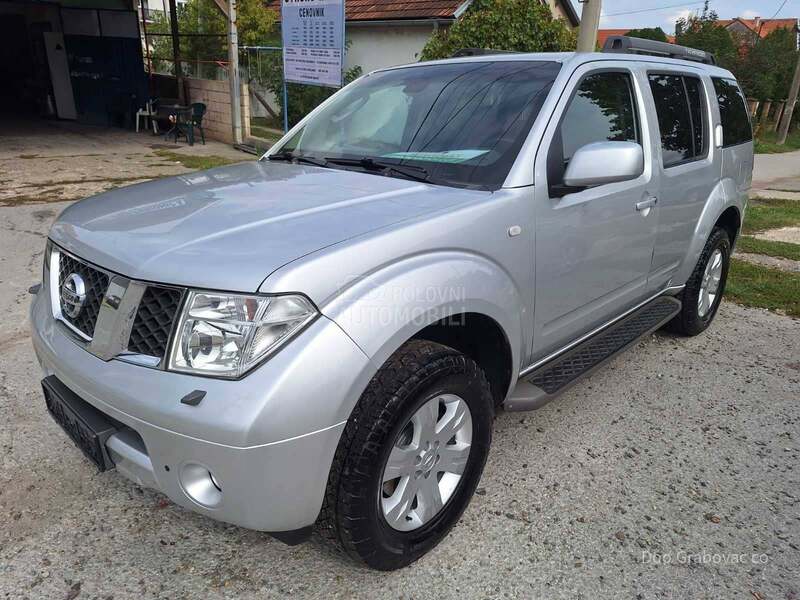 Nissan Pathfinder 2.5dci fu.ll  ch