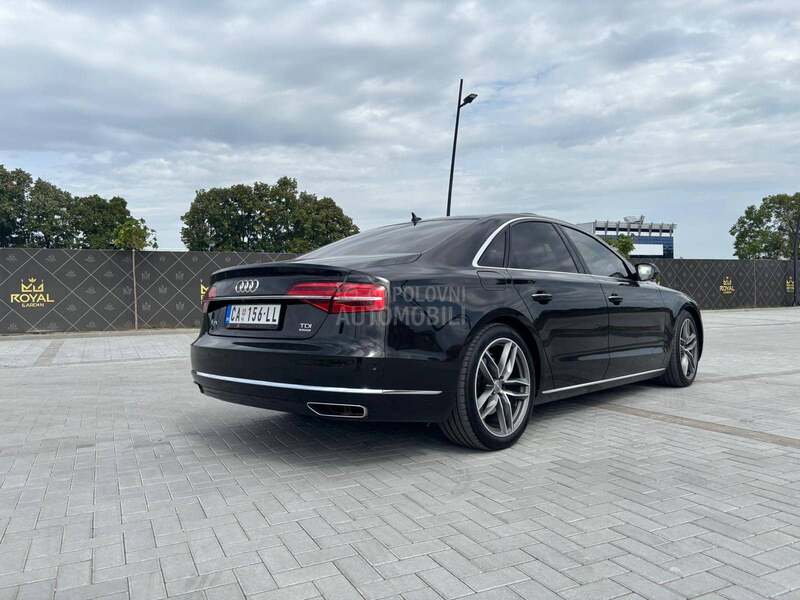 Audi A8 3.0