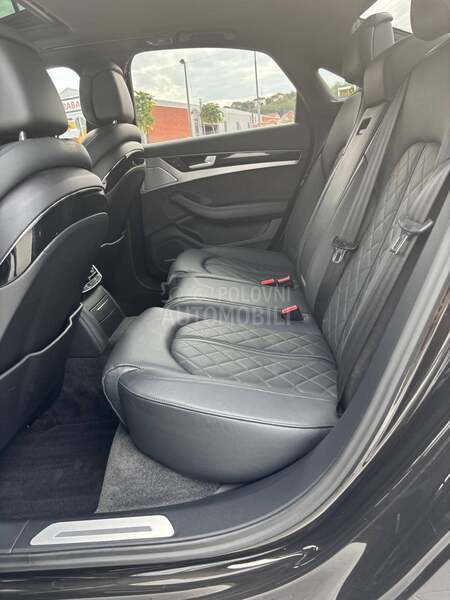 Audi A8 3.0