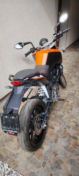 KTM Duke 200  uz motor odelo