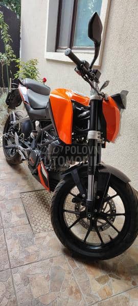 KTM Duke 200  uz motor odelo