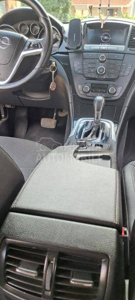 Opel Insignia 2.0