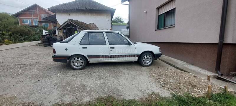 Peugeot 309 1.6