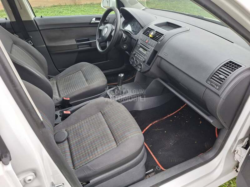 Volkswagen Polo 1.2b