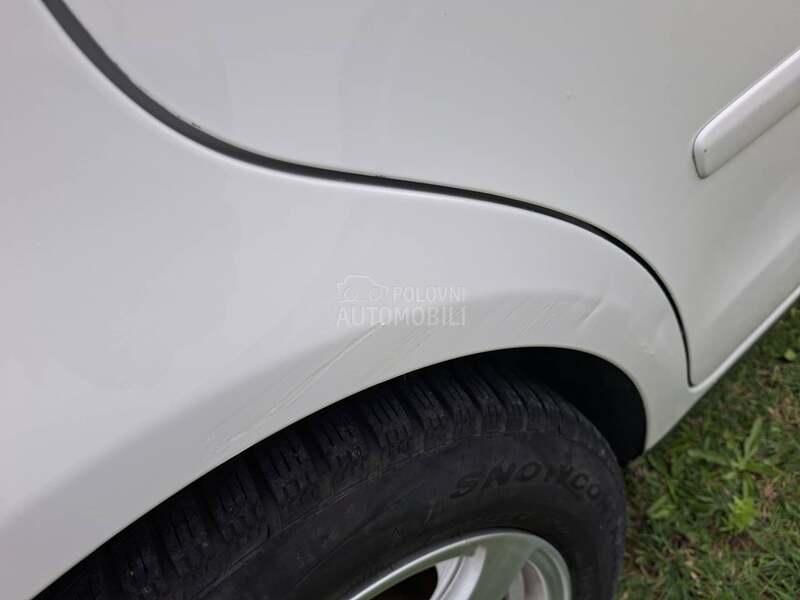Volkswagen Polo 1.2b