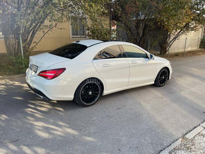Mercedes Benz CLA 180 