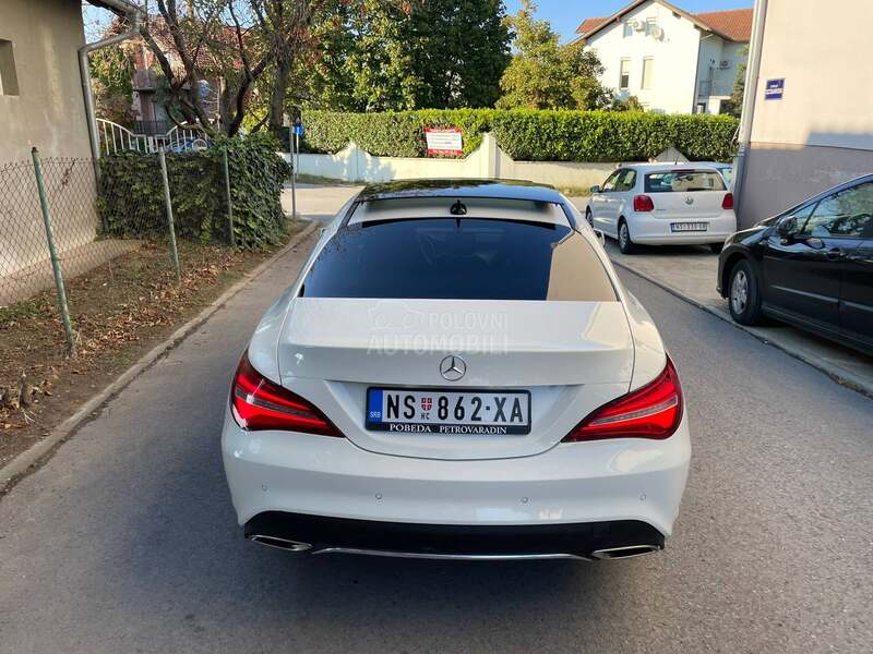 Mercedes Benz CLA 180 