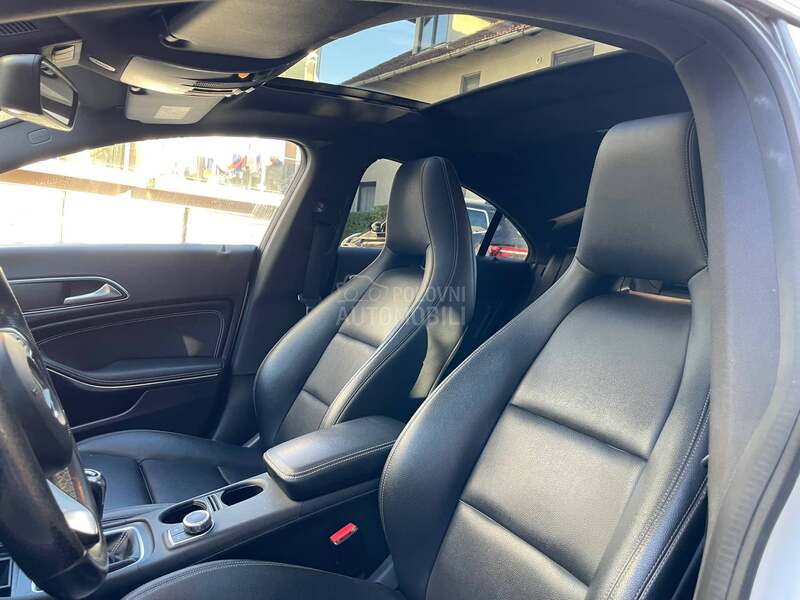 Mercedes Benz CLA 180 