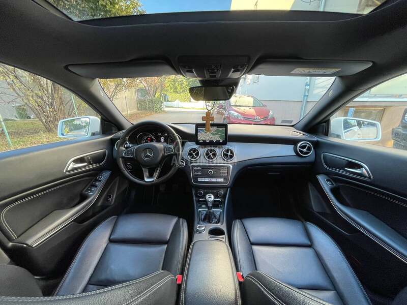 Mercedes Benz CLA 180 