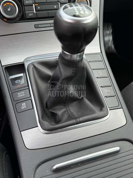 Volkswagen Passat B7 2.0TDI Bluemotion