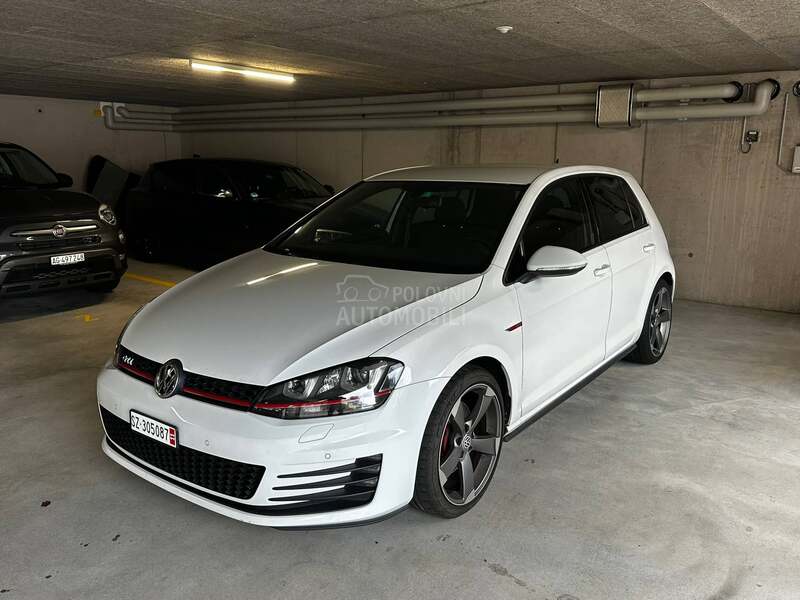 Volkswagen Golf 7 GTI CH