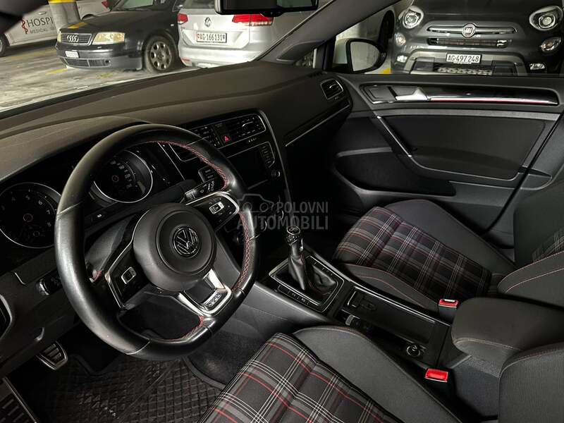Volkswagen Golf 7 GTI CH
