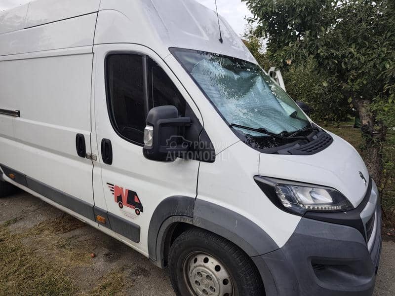 Peugeot Boxer 