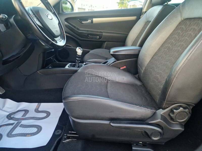 Kia pro_cee`d 1.6d sport