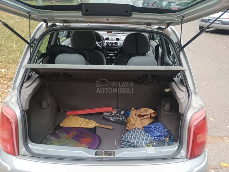 Nissan Micra 1.0