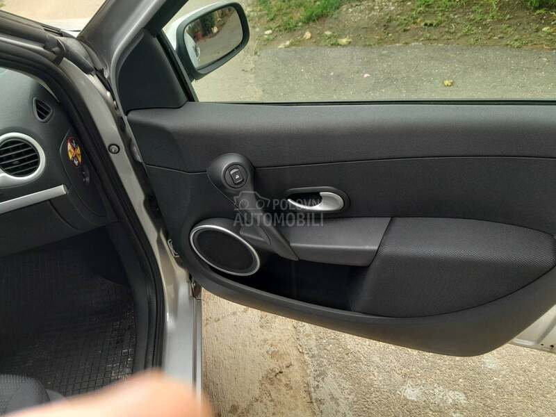 Renault Clio 1.2 I