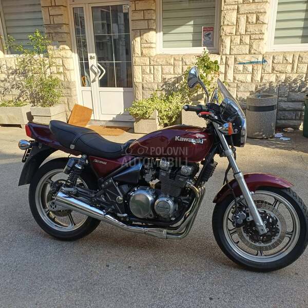 Kawasaki ZEPHYR 550